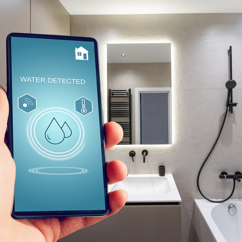 Water leak sensor alert, smart water sensor can automatically shut off a solenoid valve.